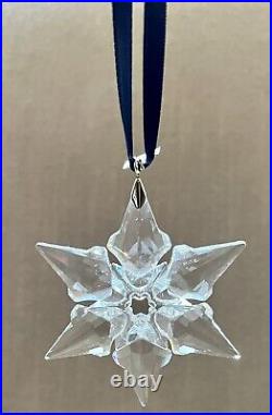 2000 Annual Swarovski Crystal Star/snowflake Holiday Ornament 3 Inch, Inner Box
