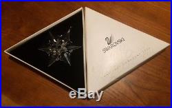 2000 SWAROVSKI CRYSTAL ANNUAL CHRISTMAS ORNAMENT STAR SNOWFLAKE & Box