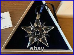 2001 SwarovskiSnowflake STAR Annual Christmas ORNAMENT with Box & certificate