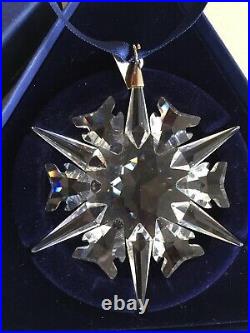 2002 Swarovski Crystal Annual Christmas Holiday ORNAMENT Original Box COA MINT