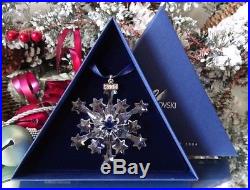 2004 Swarovski Crystal Annual Christmas Ornament Star/snowflake