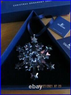 2004 Swarovski Crystal Snowflake Star Holiday Christmas Annual Ornament 631562