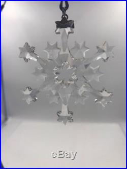 2004 Swarovski Snowflake STAR Annual Christmas ORNAMENT IN BOX (S05019625)