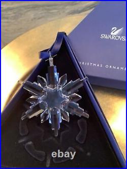 2006 SWAROVSKI Crystal Snowflake Christmas Ornament with Box Paperwork