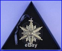 2006 Swarovski Crystal Annual Snowflake Christmas Ornament With Box
