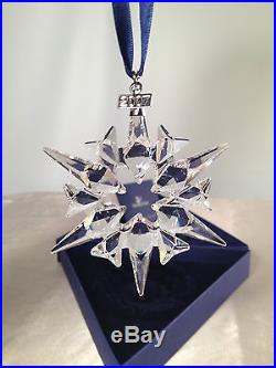 2007 Swarovski Crystal Annual Holiday Christmas Snowflake Ornament with Box & Cert