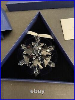 2012 Swarovski Annual Edition Large Crystal Snowflake #1125019