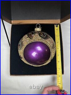Jay Strongwater Christmas Tree Ornament Ball 2002 Neiman Marcus Collection Gold