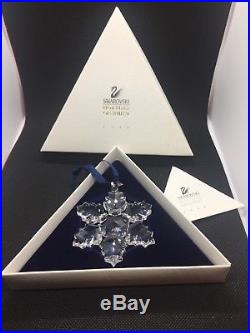 MINT 1996 SWAROVSKI CRYSTAL Christmas Snowflake Ornament withBox & Certificate