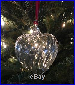 NEW in BOX STEUBEN glass PUFFY HEART ORNAMENT crystal XMAS tree GIFT