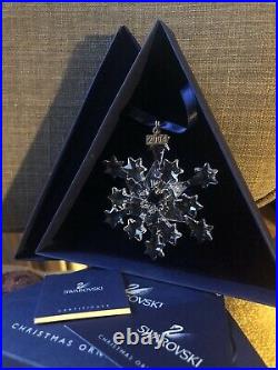 NIB Swarovski 2004 Christmas Star at Rockefeller Center Ornament Snowflake