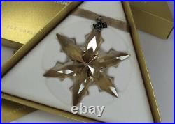 NIB Swarovski SCS 2015 Limited Edition Gold Christmas Crystal Ornament #5135903
