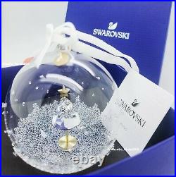 New SWAROVSKI Crystal Christmas Tree Annual Edition 2021 Ball Ornament 5596399