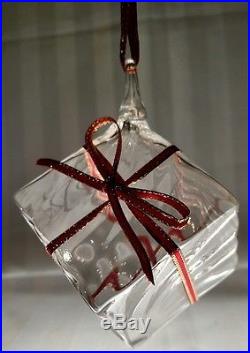 STEUBEN Glass GIFT BOX or PRESENT Rare Crystal Christmas Ornament