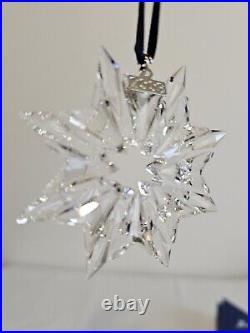 SWAROVSKI CRYSTAL LARGE 2003 ANNUAL SNOWFLAKE STAR ORNAMENT. Rare Christmas Tree