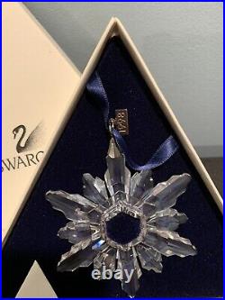 SWAROVSKI Crystal 1998 Annual Snowflake Ornament in box MINT