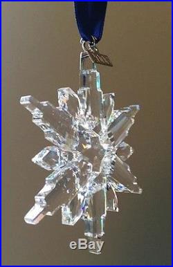 SWAROVSKI Crystal 2006 CHRISTMAS SNOWFLAKE ORNAMENT NEW in Box w Certificate
