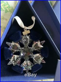 SWAROVSKI Crystal CHRISTMAS ORNAMENT 2010 Snowflake STAR Original Box