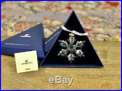 SWAROVSKI Crystal Large CHRISTMAS ORNAMENT 2010 SNOWFLAKE/STAR Original Box, MINT