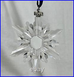 Swarovski 1998 Christmas Crystal Snowflake Ornament in Box & COA 88631