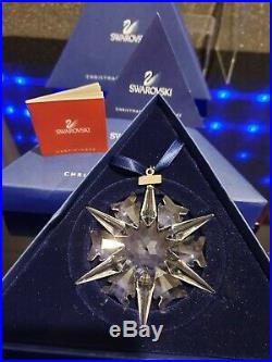 Swarovski 2002 Christmas Ornament Star 288802 Mint Boxed + Coa