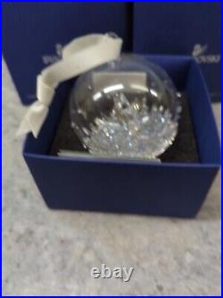 Swarovski 5059023 Christmas Crystal Ball Ornament White