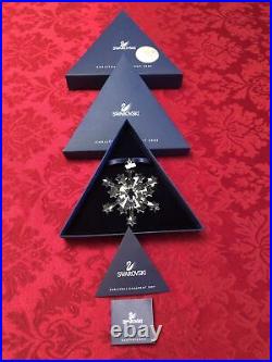 Swarovski Annual Edition 2004 Christmas Ornament Snowflake With COA