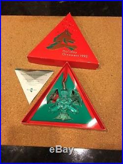 Swarovski Crystal 1992 ANNUAL STAR CHRISTMAS HOLIDAY ORNAMENT SNOWFLAKE Box/COA