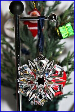 Swarovski Crystal 1999 Christmas Ornament #3028