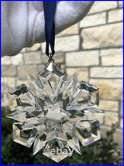 Swarovski Crystal 1999 Christmas Ornament SNOWFLAKE MIB With COA