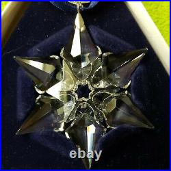 Swarovski Crystal 2000 Annual Snowflake Star Ornament Mint in Original Box
