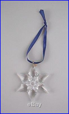 Swarovski Crystal 2000-SNOWFLAKE Annual Christmas Ornament with Box