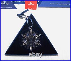 Swarovski Crystal 2002 Annual Christmas Ornament Snowflake