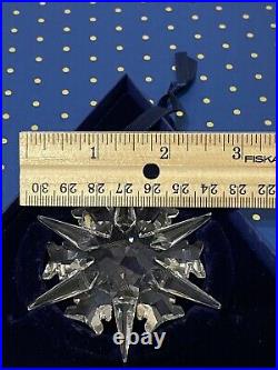 Swarovski Crystal 2002 Snowflake Star Annual Christmas Ornament +Box