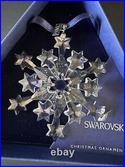 Swarovski Crystal 2004 Annual Christmas Snowflake Ornament Rockefeller Star Box