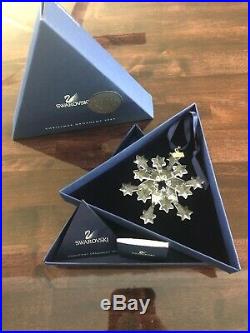 Swarovski Crystal Annual Christmas Ornament 2004 STAR SNOWFLAKE Mint Box COA