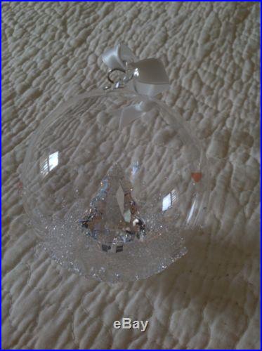 Swarovski Crystal Figurine ANNUAL EDITION 2013 Christmas Ball Ornament MIB