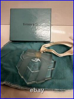 Tiffany & Co. Christmas Tree Ornament 1993 Gift Box Present Crystal MINT Retired